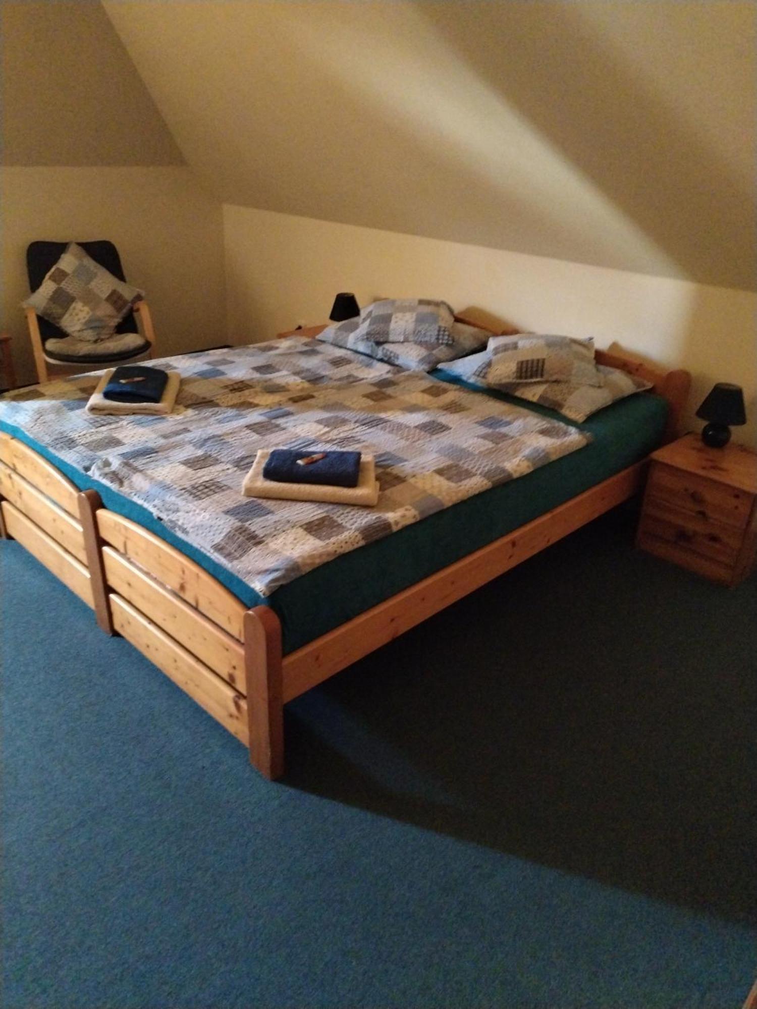 U Zvonu Hotel 3*